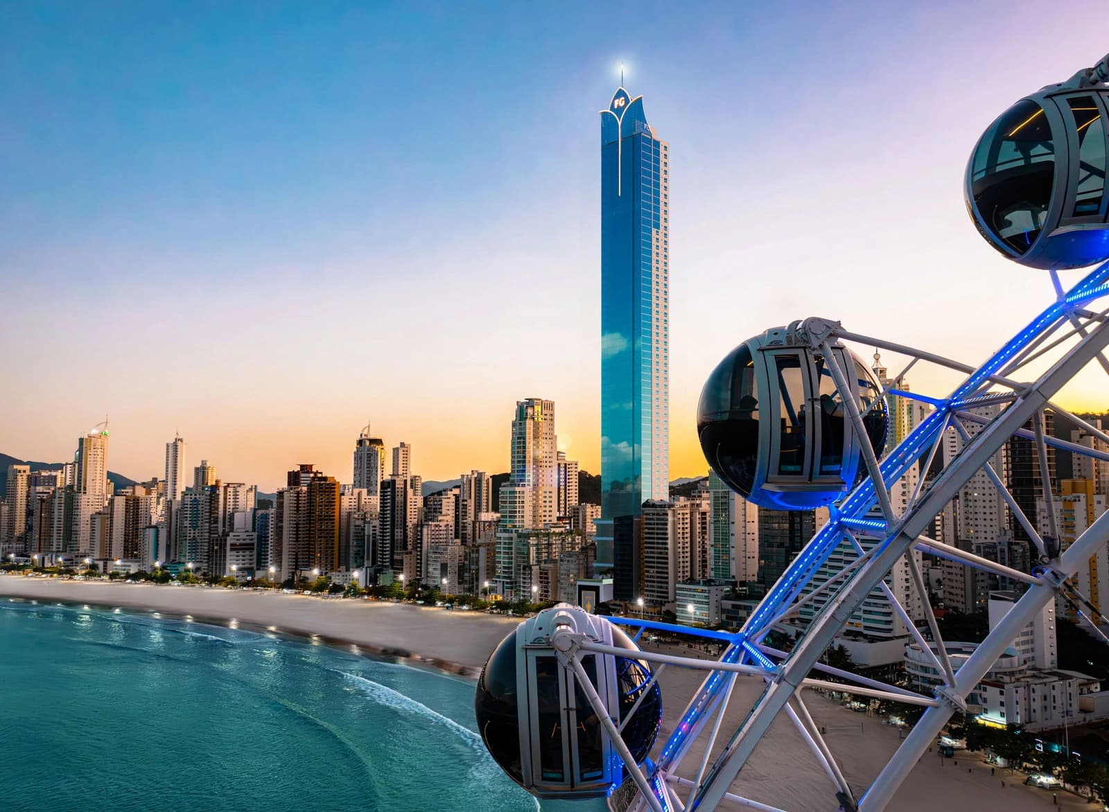 Boreal Tower, Apartamento Frente Mar Pronto para Morar